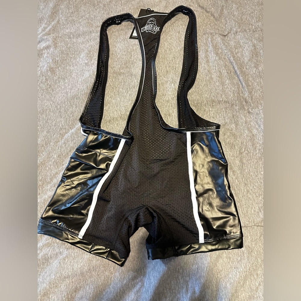 LOCKER GEAR CARGO SINGLET. NWT. SIZE L.
